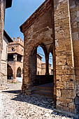 Castell'Arquato (Piacenza) - Collegiata di Santa Maria Assunta scorcio della Loggia del Paradiso 